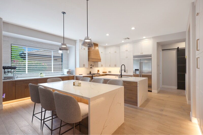 Building Photo - 13214 W Rancho Dr