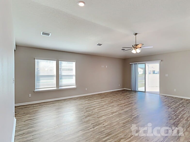 Building Photo - 8096 Hind Wy