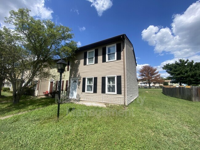 Building Photo - 5229 Magnolia Pl