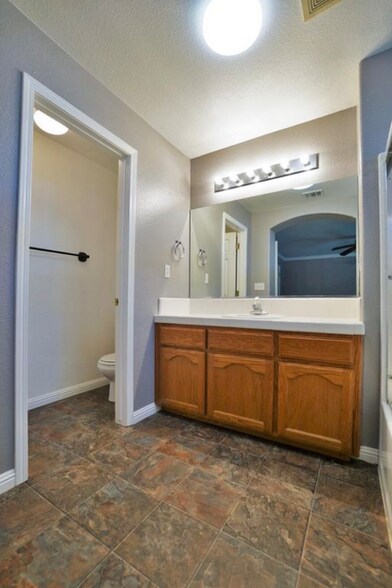 Building Photo - 973 Himalaya Ln