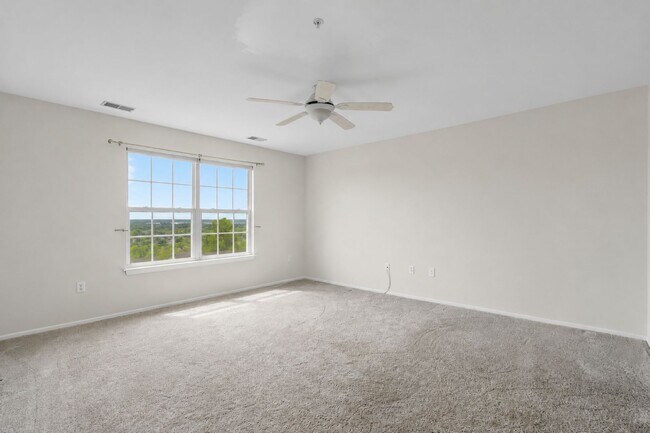 Building Photo - 1636 King Ct