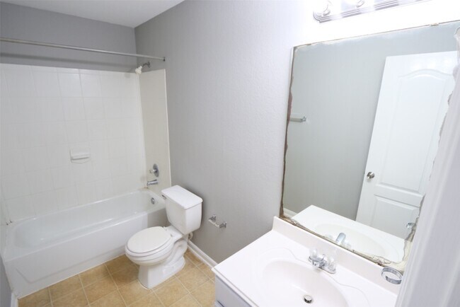 Building Photo - 7522 Appleberry Dr