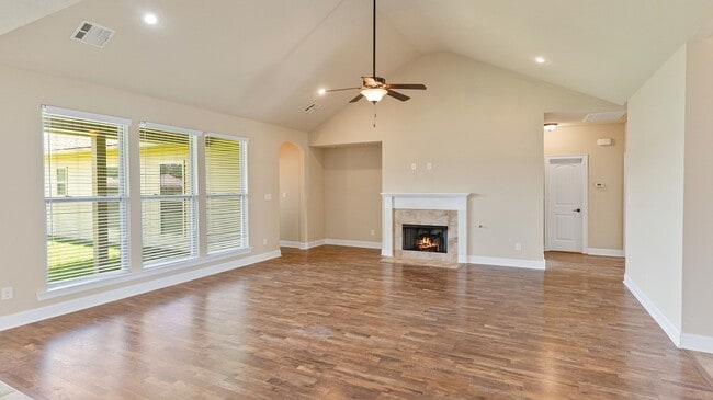 Building Photo - 4 Bedroom House in Ascension Parish School District