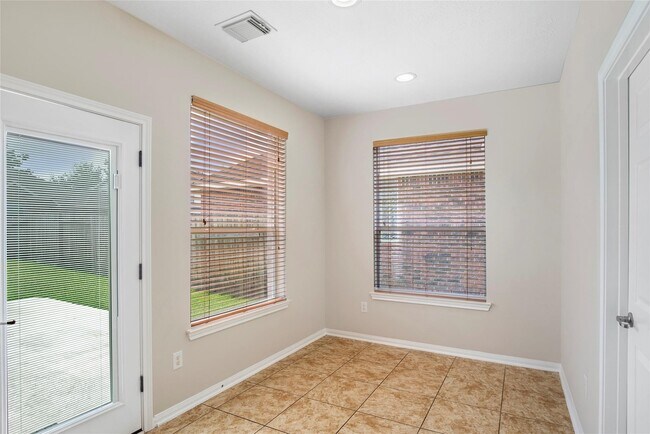 Building Photo - 7031 Ballinger Ridge Ln