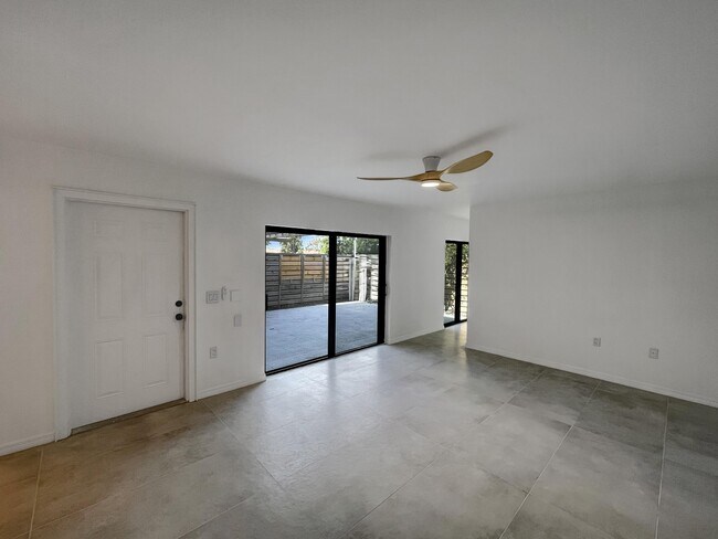 Building Photo - 1315 13th Terrace