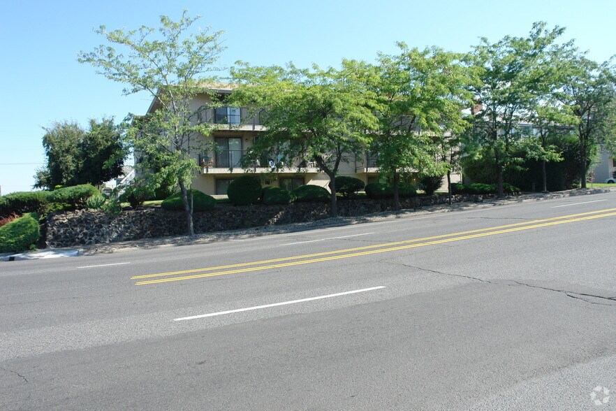 Building Photo - Railhead Apartments
