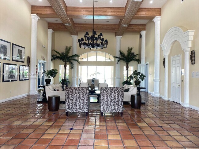 Building Photo - 131 SW 117th Ave