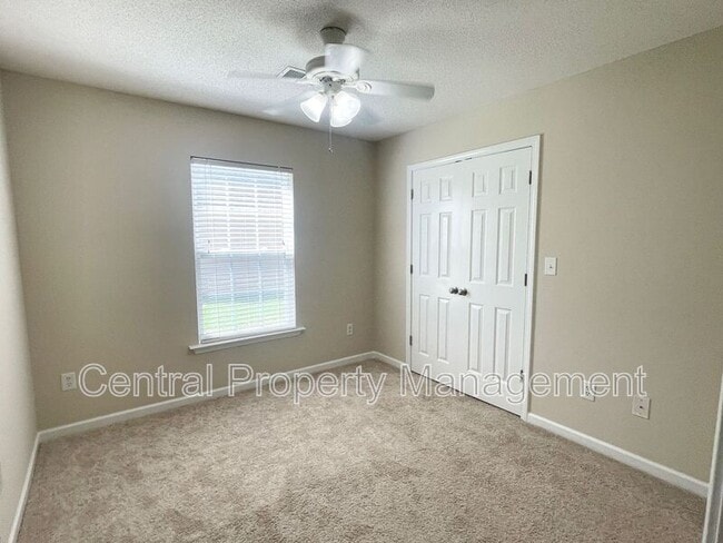 Building Photo - 506 Seays Crest Dr