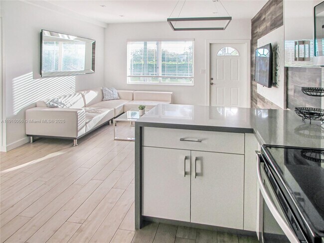 Building Photo - 9220 Biscayne Blvd