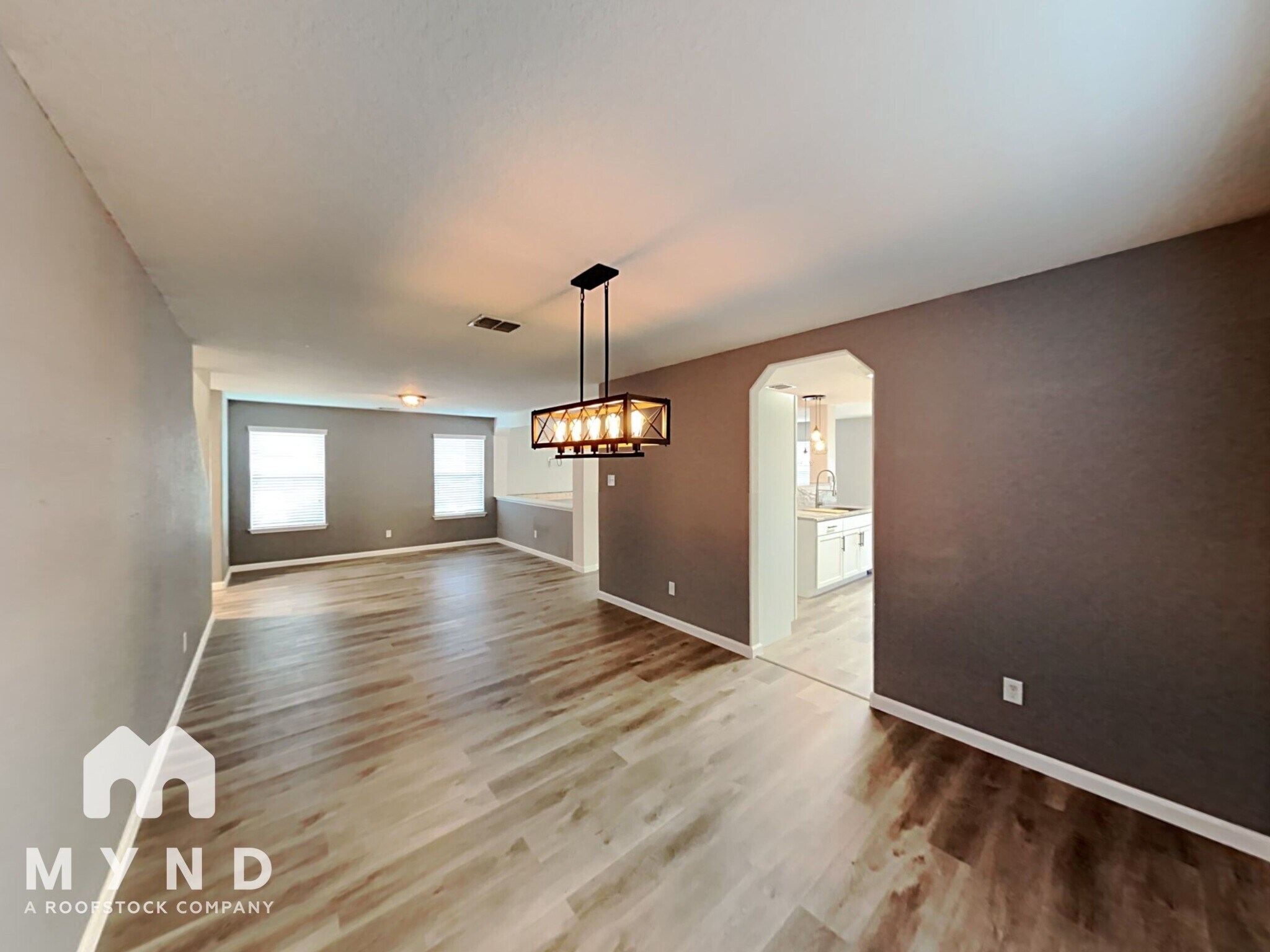 Building Photo - 9203 Silver Vista