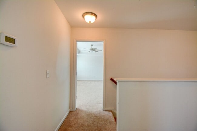 Building Photo - Gorgeous 5 Bedroom Home in Neighborhoods of Holly Ridge