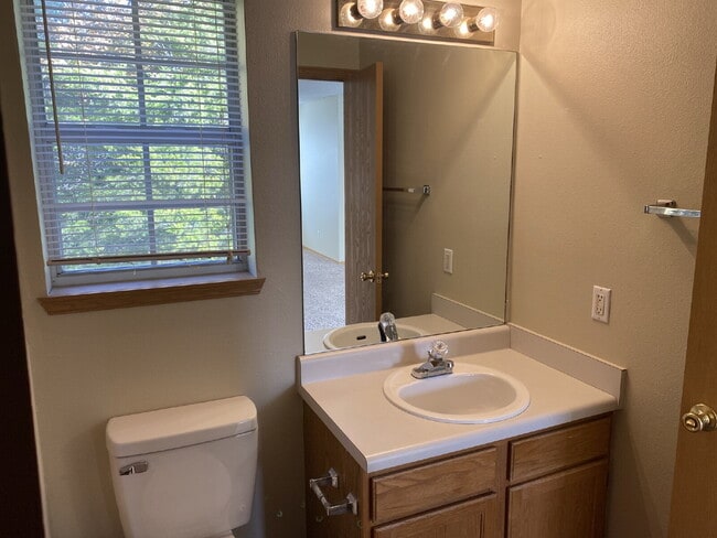 Building Photo - 3044 W Marigold Dr