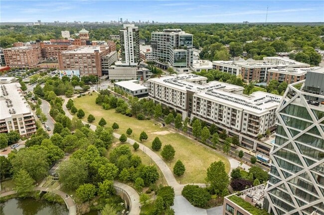 Building Photo - 830 Belgrade Ave NE