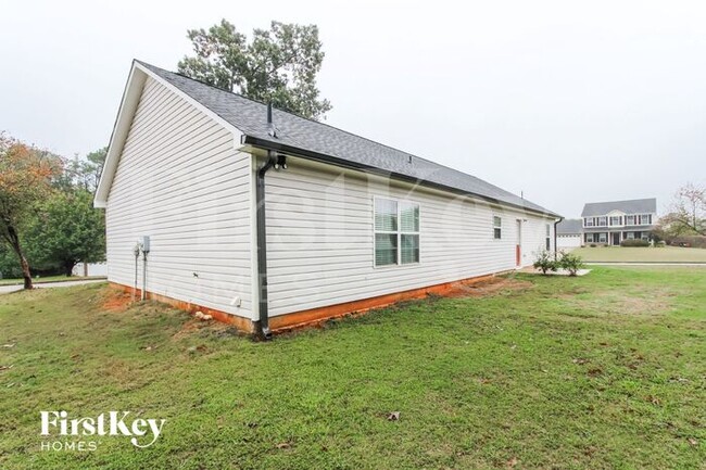 Building Photo - 612 Everlasting Way