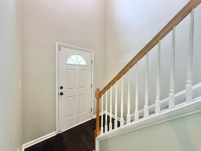 Building Photo - 2809 Alder Ridge Ln