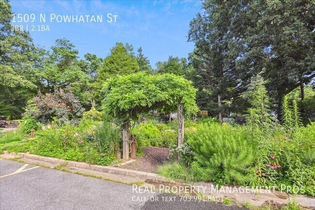 Building Photo - 1509 N Powhatan St