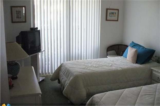 Building Photo - 601 Three Islands Boulevard