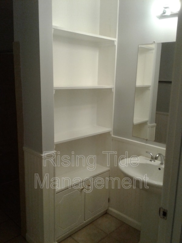 Building Photo - 948 Hickory Dr