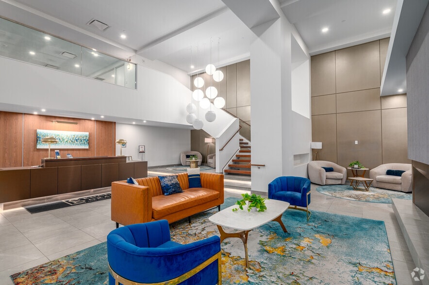 Primary Photo - Euclid Grand