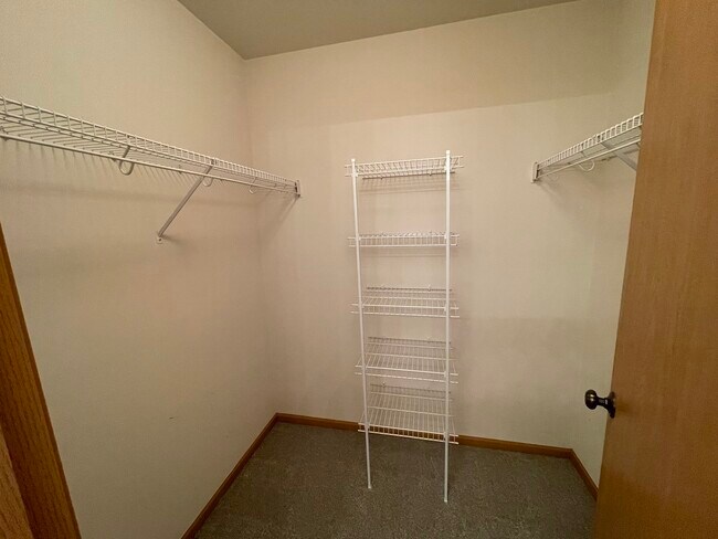 Building Photo - 1427 Levato Ln