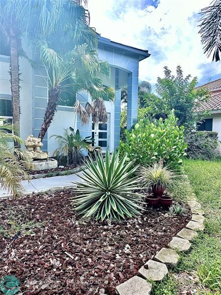 Building Photo - 4755 Chardonnay Dr