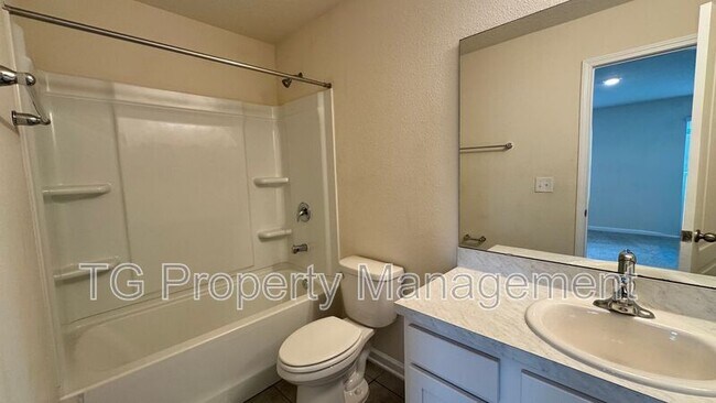 Building Photo - 7734 Legacy Trl