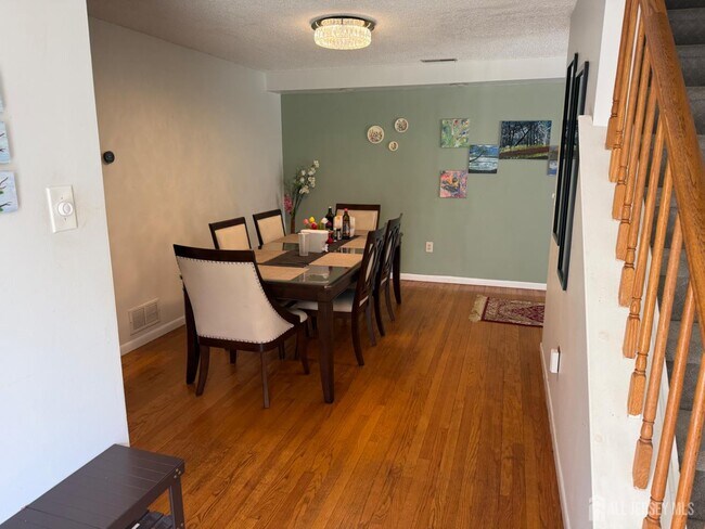 Building Photo - 56 Thoreau Dr