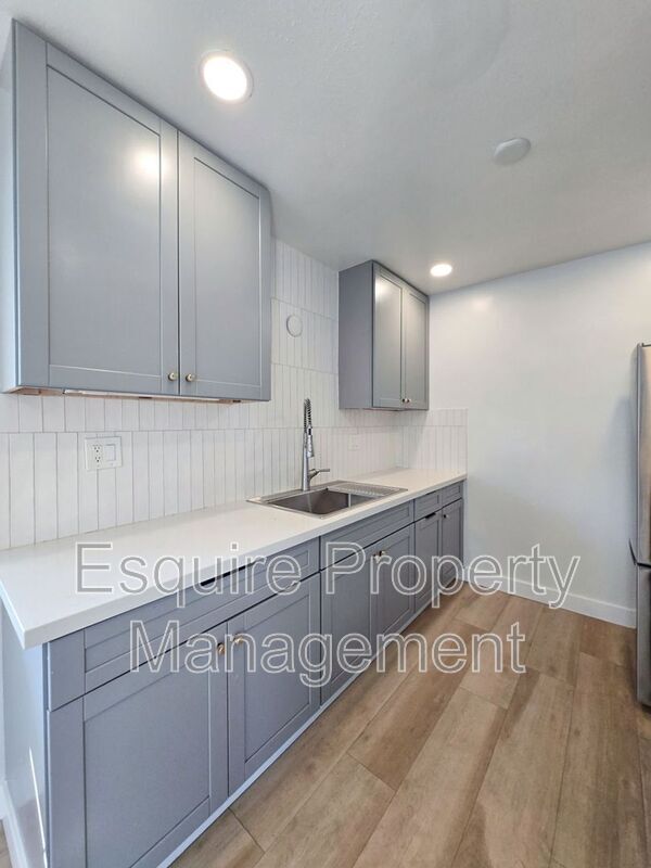 Building Photo - 751 W Channel Islands Blvd