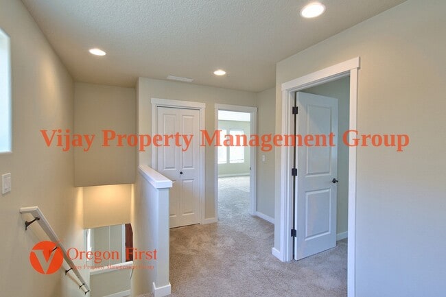 Building Photo - 410 SW Basilone Terrace
