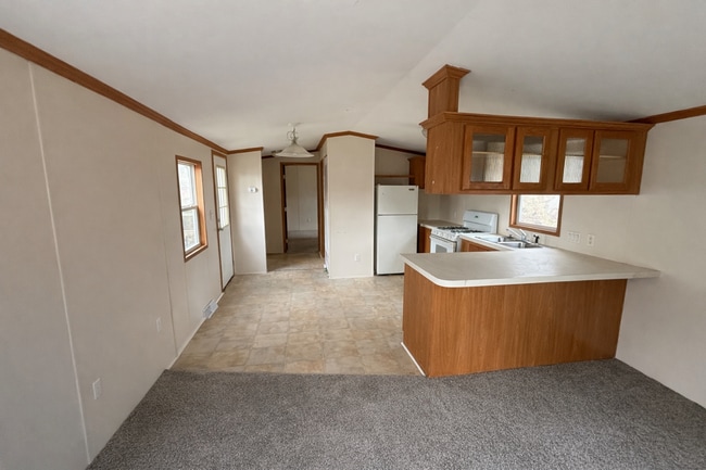 Building Photo - 108 Bridsall S. -