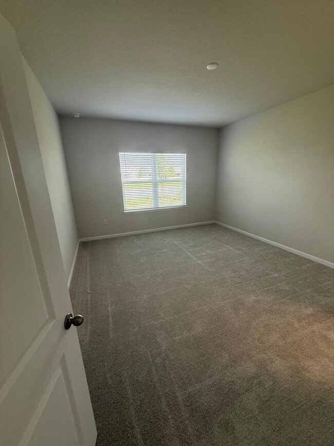 Building Photo - Beautiful 3BR/3BA Home in Creekside