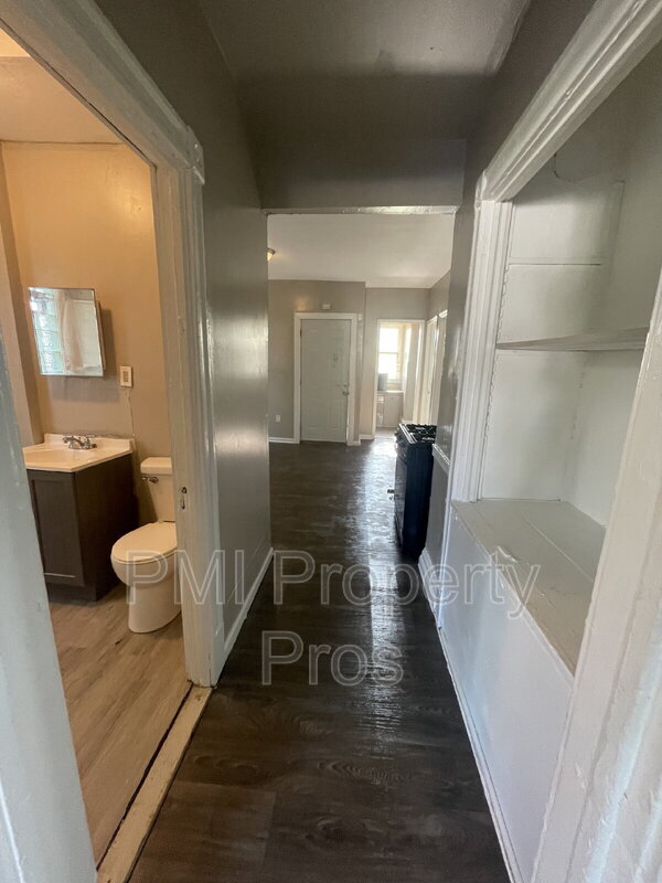 Building Photo - 2619 N 23rd St
