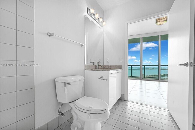 Building Photo - 888 Biscayne Blvd