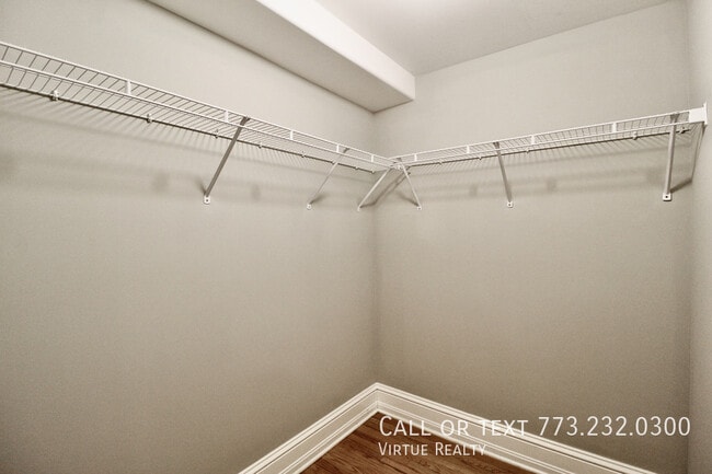 Building Photo - 5528 S Indiana Ave