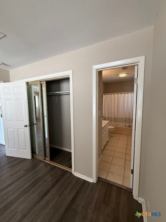 Building Photo - 1740 Colleen Dr