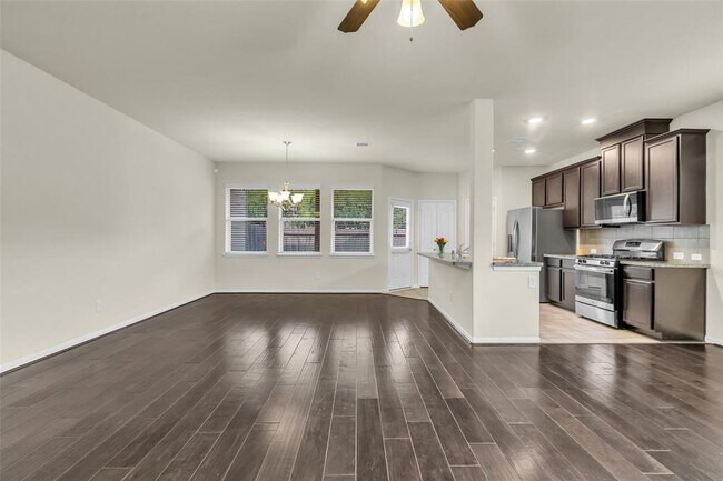 Building Photo - 8306 Columbia Forest Dr