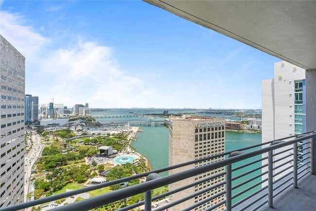 Building Photo - 325 S Biscayne Blvd
