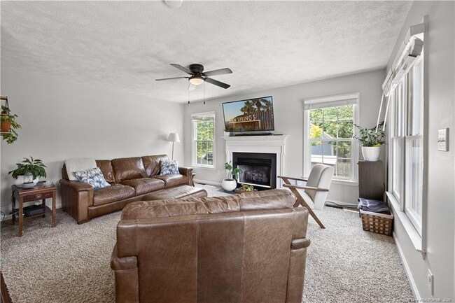 Building Photo - 3517 Gables Dr