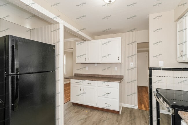 Building Photo - 1213 Addison Dr