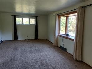 Building Photo - 196 Valley Rd