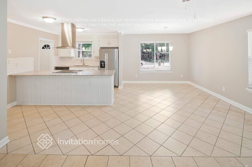 Building Photo - 8002 Beacon Hills Rd