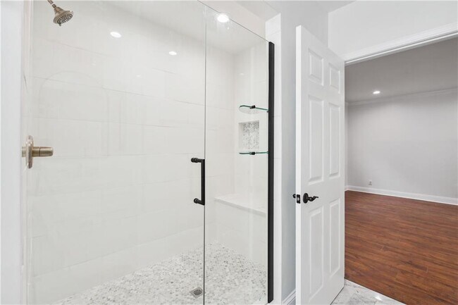 Building Photo - 1249 Goodwin Rd NE