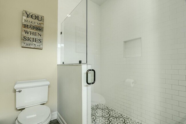Building Photo - 6120 NW Cullen Way