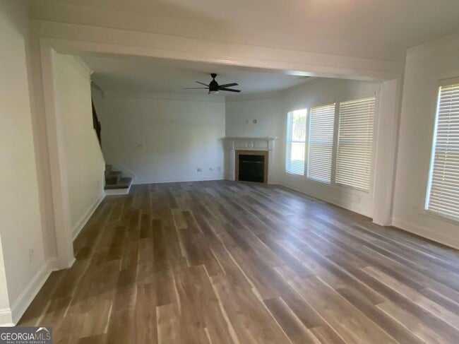Building Photo - 5620 Beaver Ridge Dr