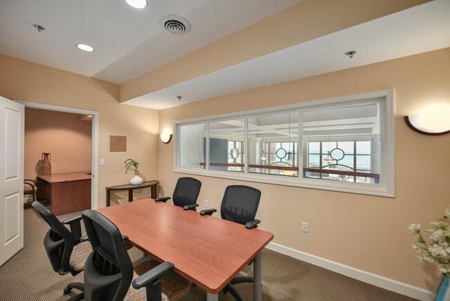 Building Photo - 4130 S Lake Dr