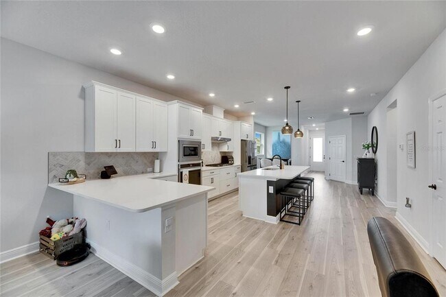 Building Photo - 5541 Del Coronado Dr
