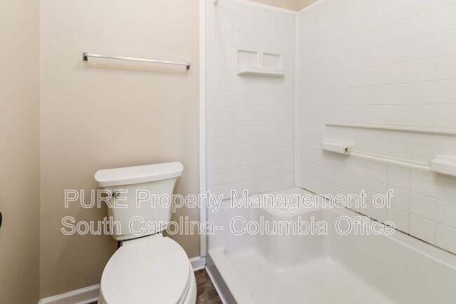 Building Photo - 113 Delchester Dr