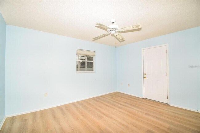 Building Photo - 2069 Country Meadows Ln