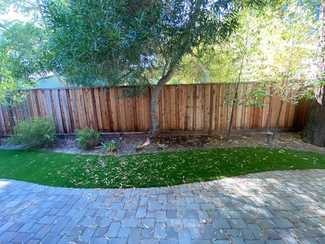 Building Photo - 166 Bryant St