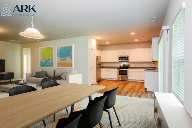 Building Photo - 176 Nottingham Rd